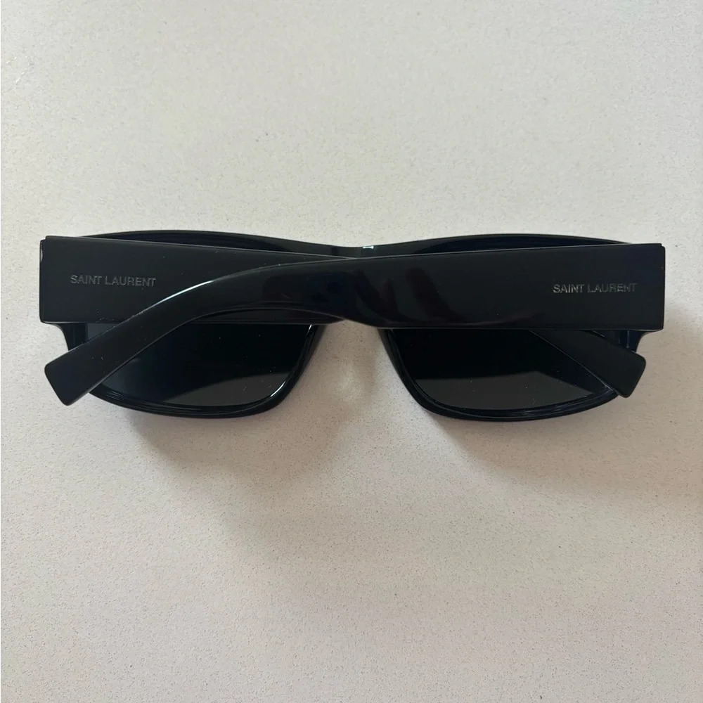 Saint Laurent Black Rectangular Sunglasses with Case - Unisex - scratch on lens